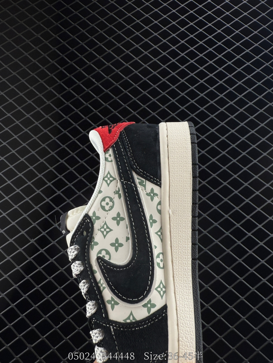 Travis Scott x Air Jordan 1 ” Reverse Mocha “